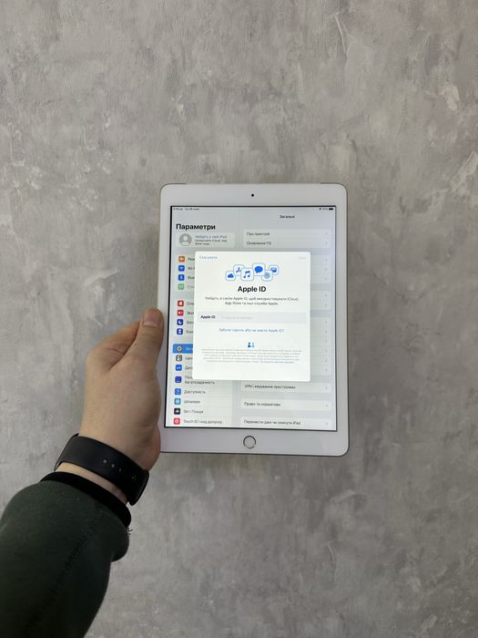 iPad 5, 32 ГБ, Wi-Fi.