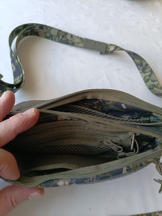 Nerka saszetka na dokumenty w maskującym kolorze MAPA