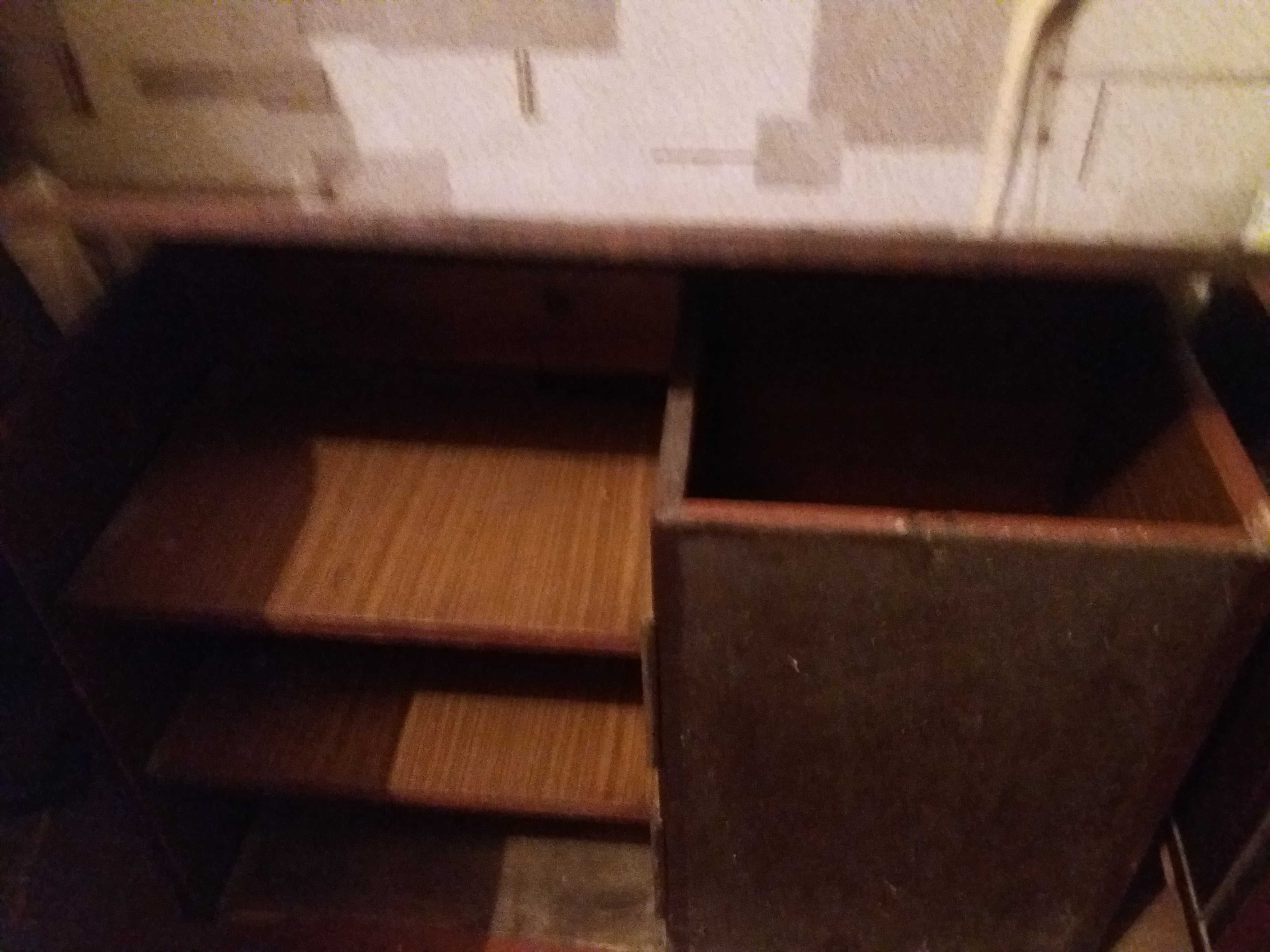 Тумбочка для прихожей. Б\У. Самовывоз.