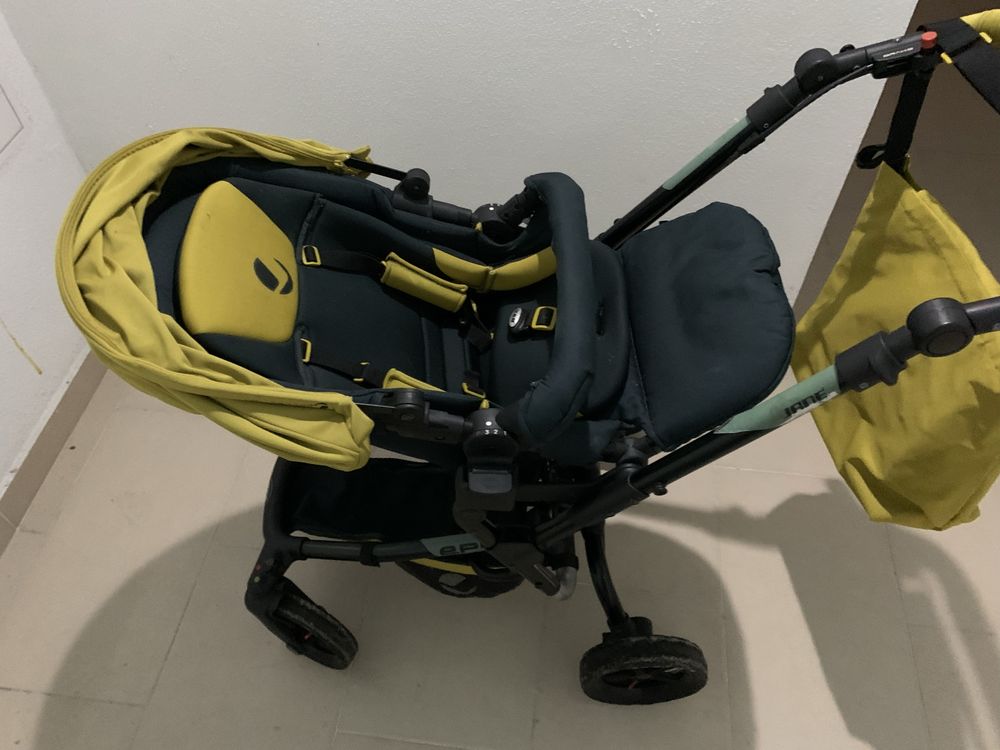 Carrinho de bebé Jané + Cadeira de passeio | Com extras