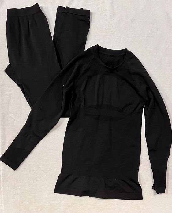 Комплект термо білизни р. S новий