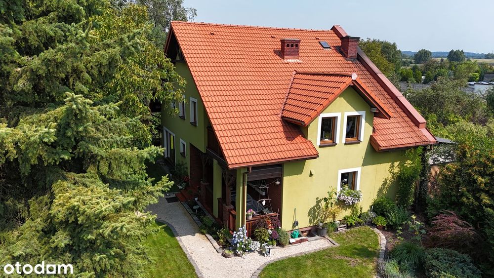 Dom jednorodzinny z dużą działką