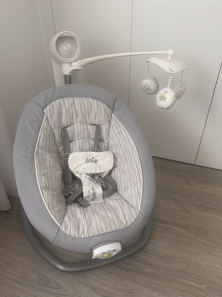 Joie Espreguiçadeira Serina Swivel