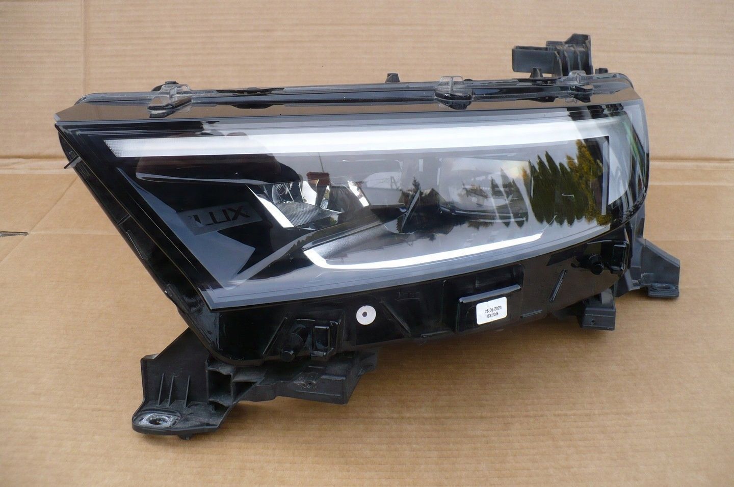 OPEL MOKKA II B 20R- FULL LED LUX MATRIX - LAMPA PRZÓD LEWA
