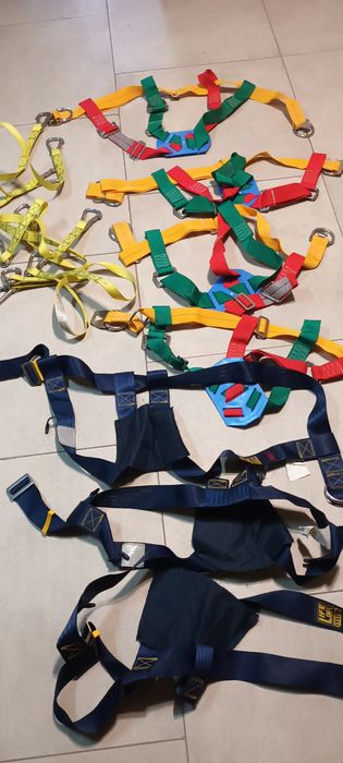 Пояс страхування гарний стан привезений закордону