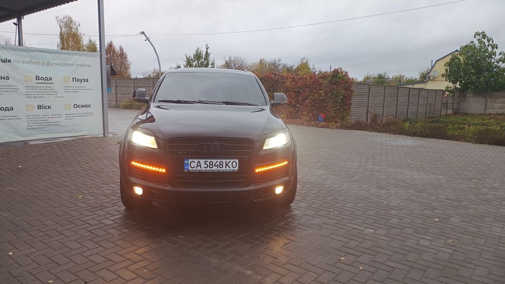 Продам Audi Q7 S-Line