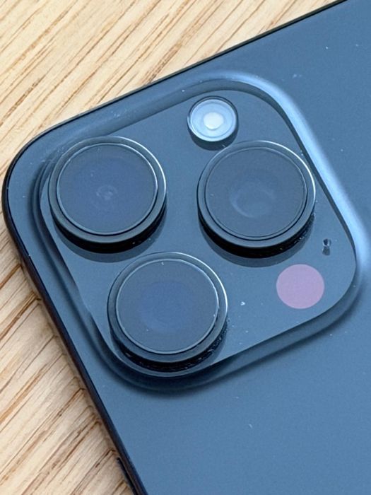 Iphone 15 Pro Max como novo