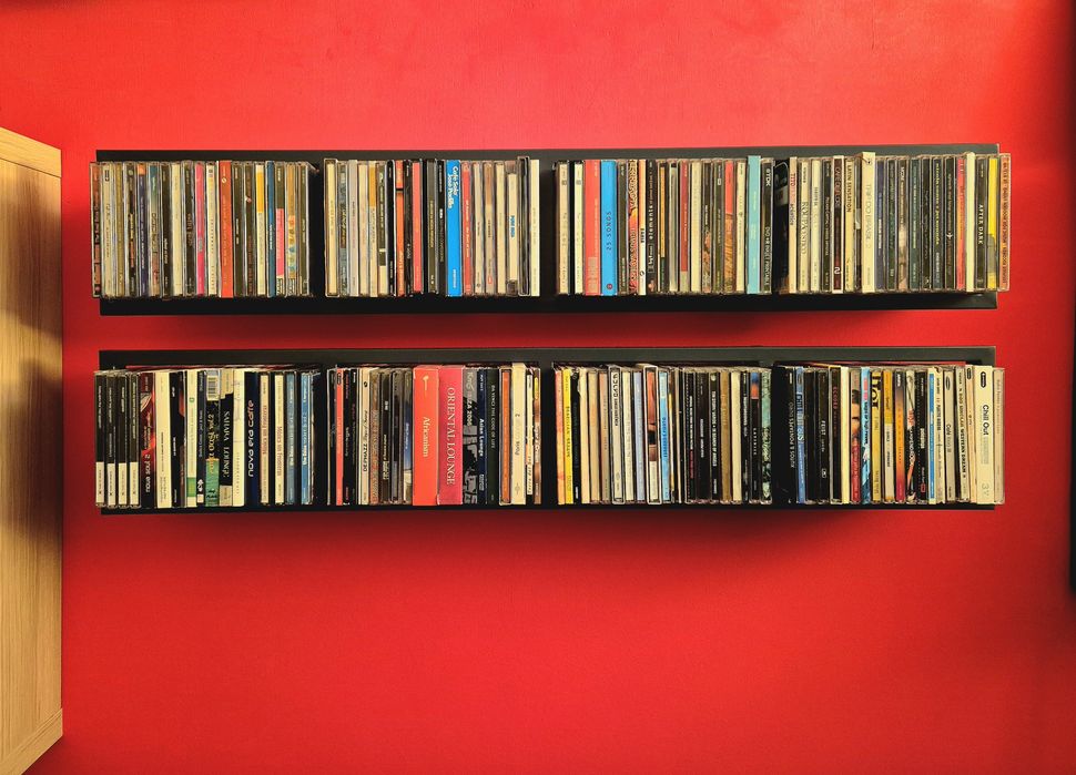 Prateleira para 80 cds