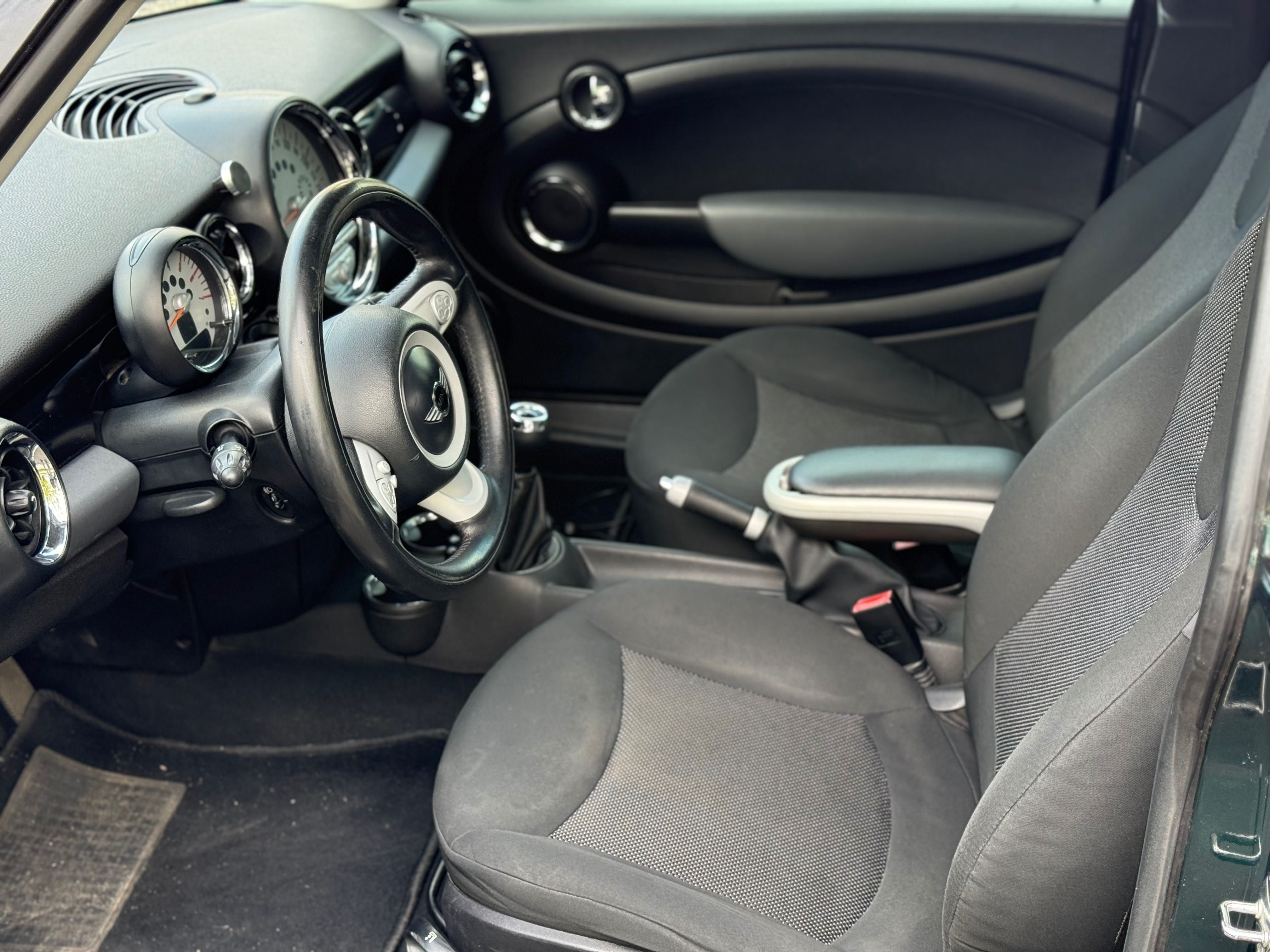 Mini JCW Look | 1.6 Diesel | Revisões em dia | Ótimo estado
