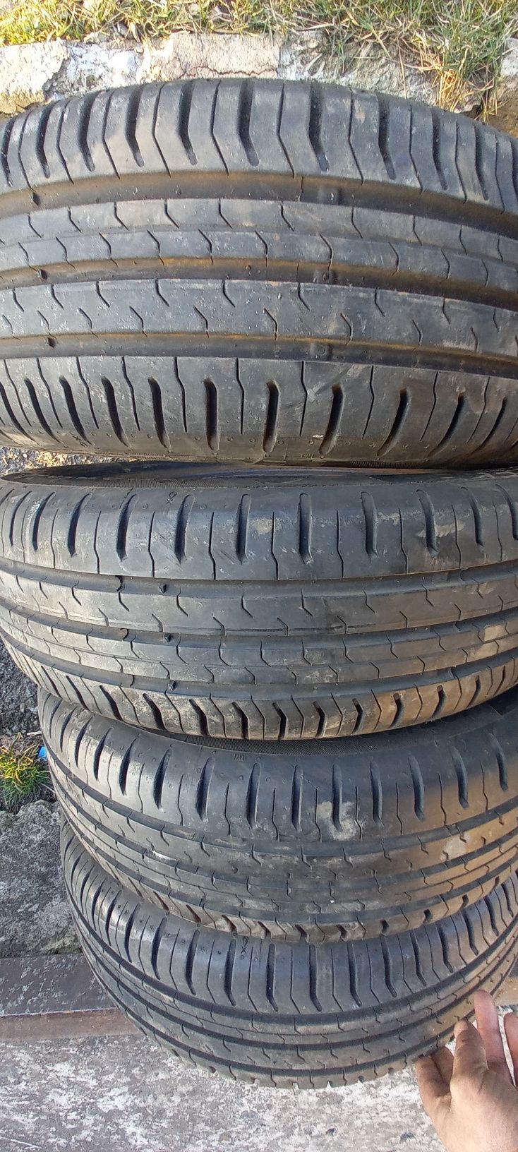 Комплект літньої ризини 165/60R15 Continental