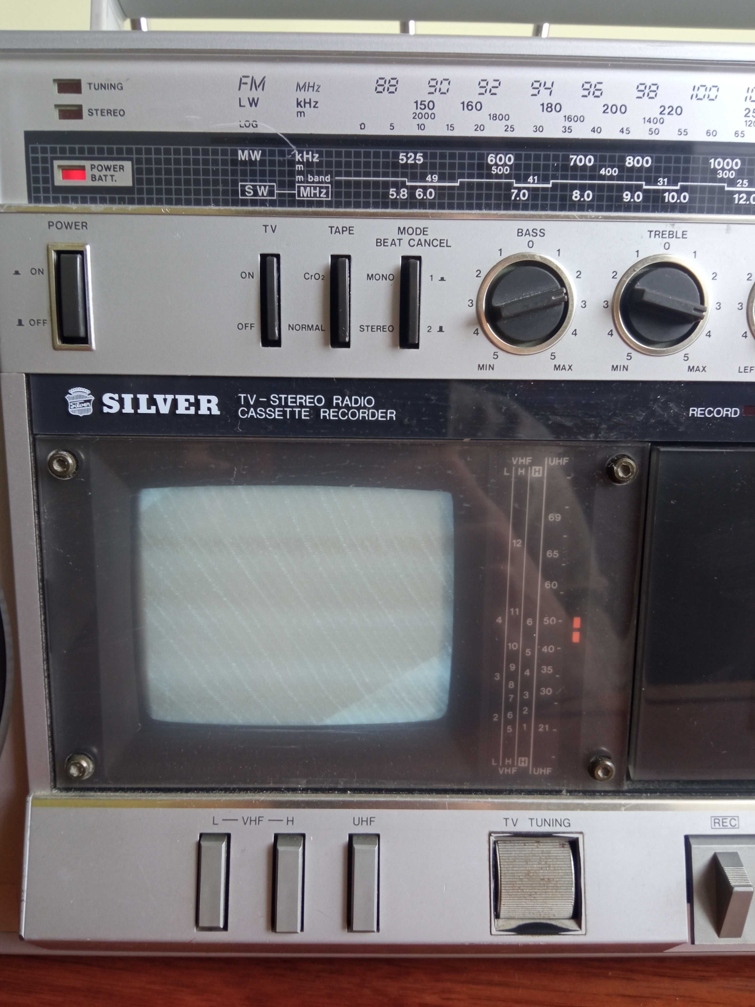 Магнитофон телевизор радио