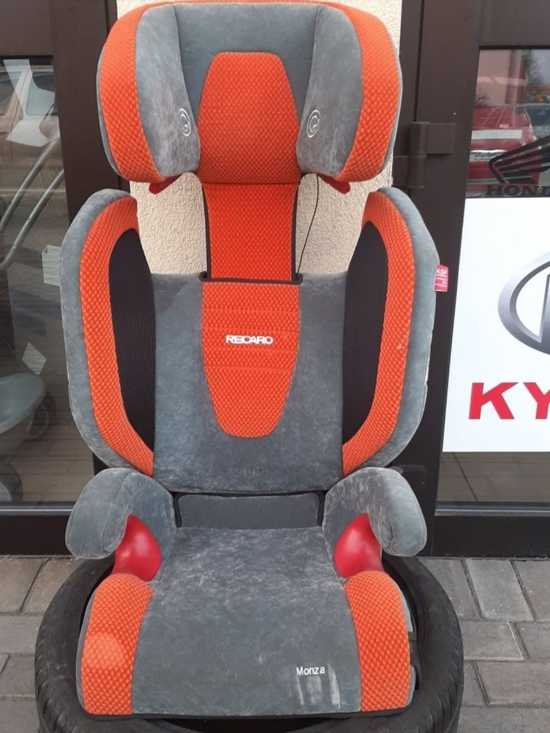 RECARO Monza 18-36 kg Nowy