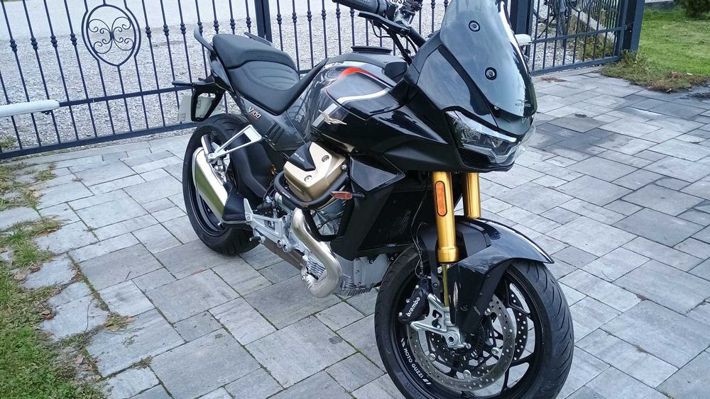 MOTO GUZZI V100 S MANDELLO 2024 kufry ohlins stelvio v85tt multistrada