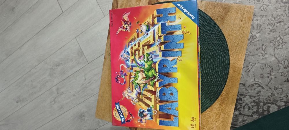 Gra Labyrinth firmy Ravensburger w bardzo dobrym stanie.