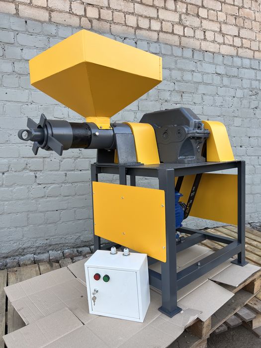 Маслопресс МП-120. Маслопрес холодного отжима , шнековий. Олійниця.