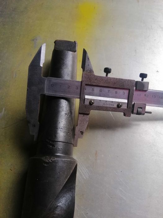 Сверла діаметр 57, 70, 75 мм; патрон магнітний плита магнітна – 200 мм