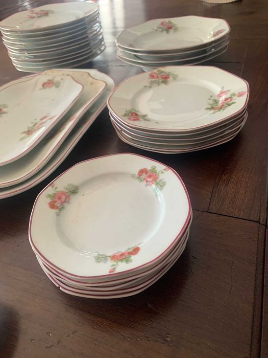 Serviço de jantar Vista Alegre 32 peças