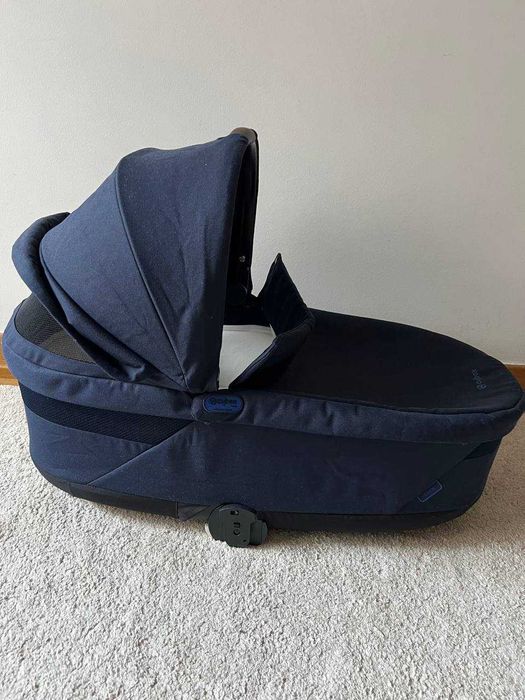 Alcofa Cybex Cot S com capa de chuva