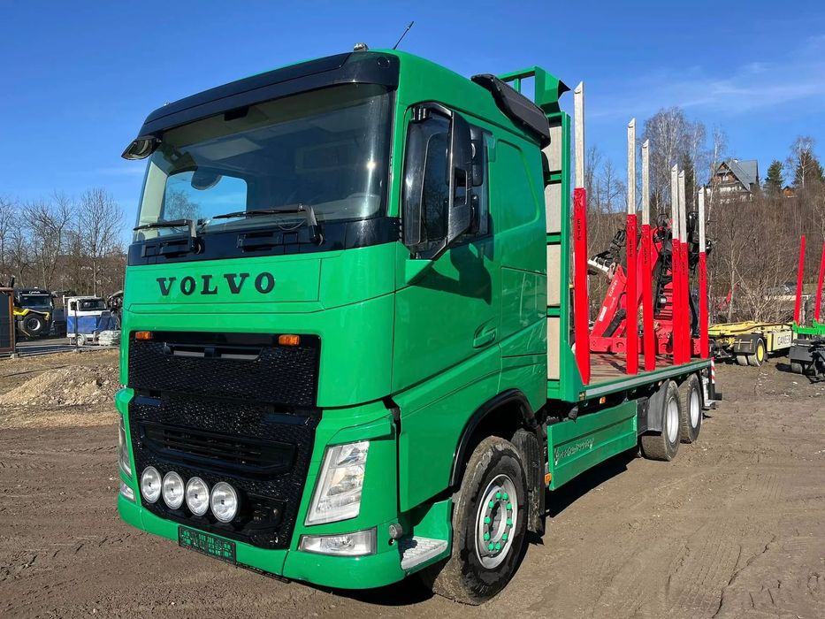 Volvo FH13 500  Do drewna lasu drzewa stosu kłody dłużycy las ZAMIANA