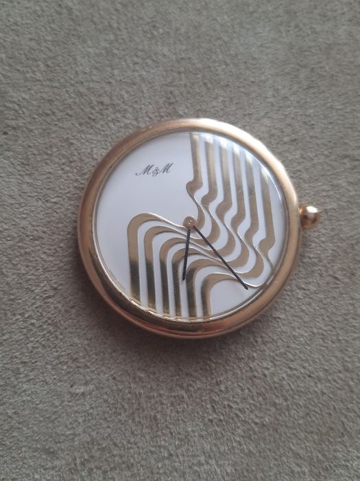 Stary zegarek naręczny M&M