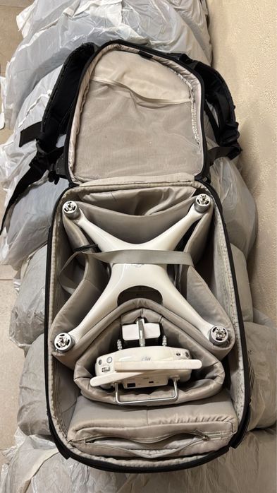 DJI Phantom 4 + комплекти