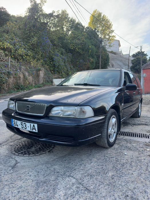 Volvo V70 2.0t.