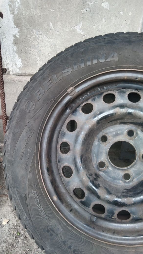 Продам шини  195/65R15