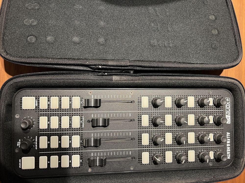 Allen & Heath Xone:K2 – Controlador MIDI + Interface de Áudio