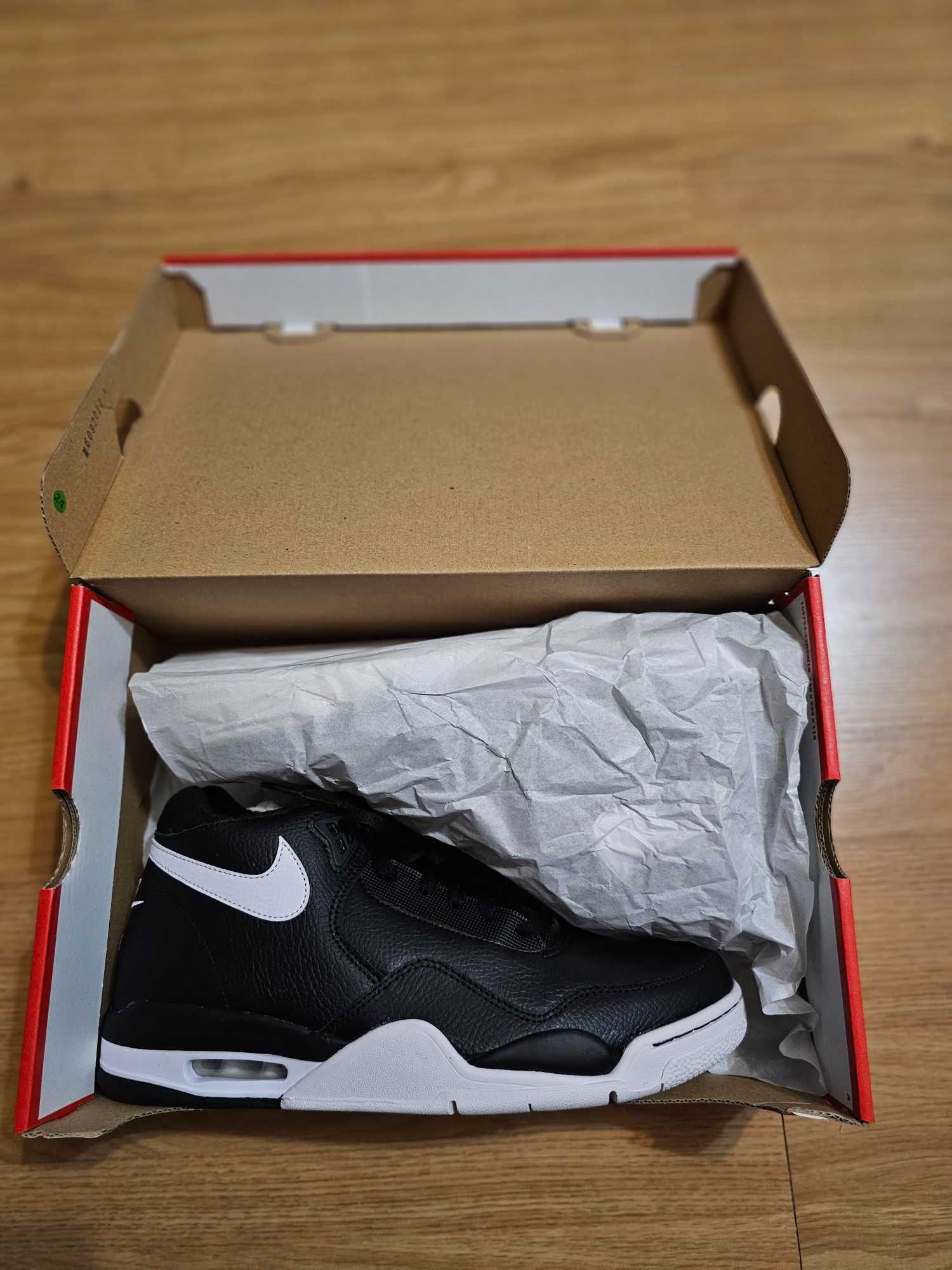 Botas Nike Flight Legacy - Black White - Portes Incluidos