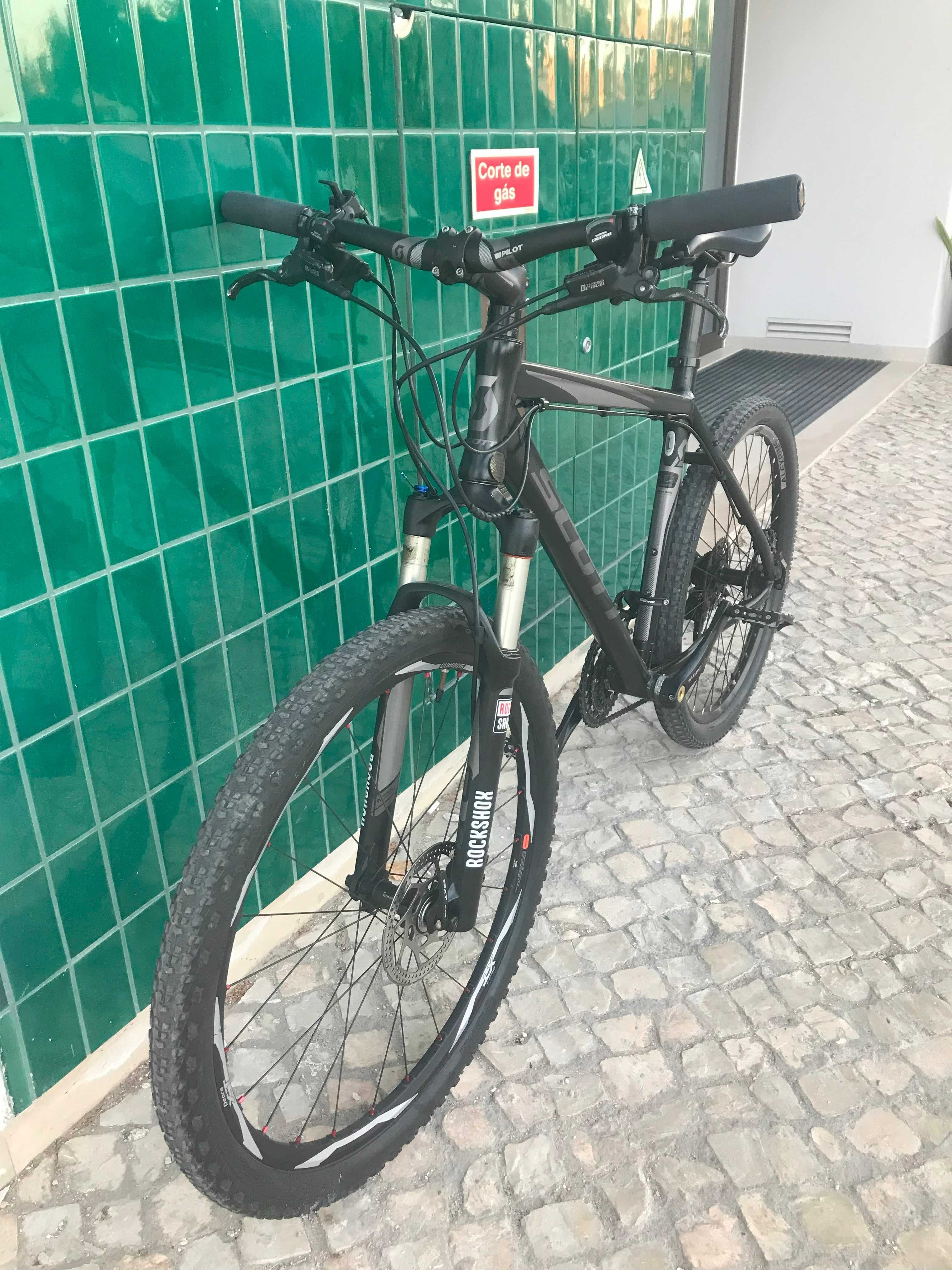 Bicicleta btt scott
