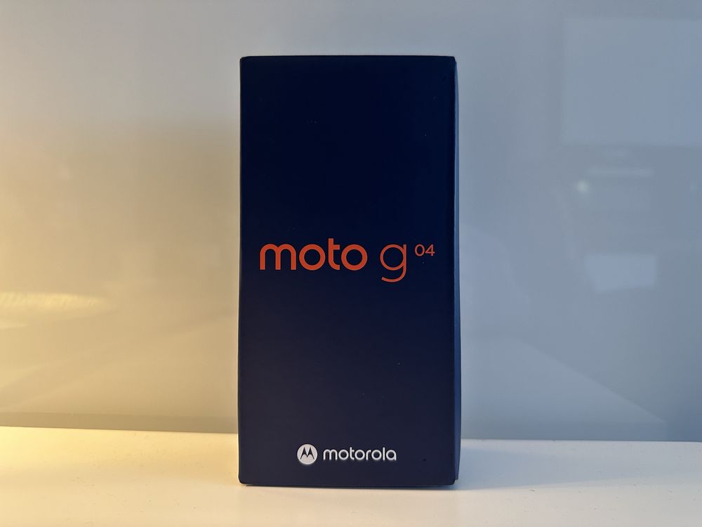 Motorola G04 4/64GB Sunrise Orange/Orange Corail NOWA Gwarancja