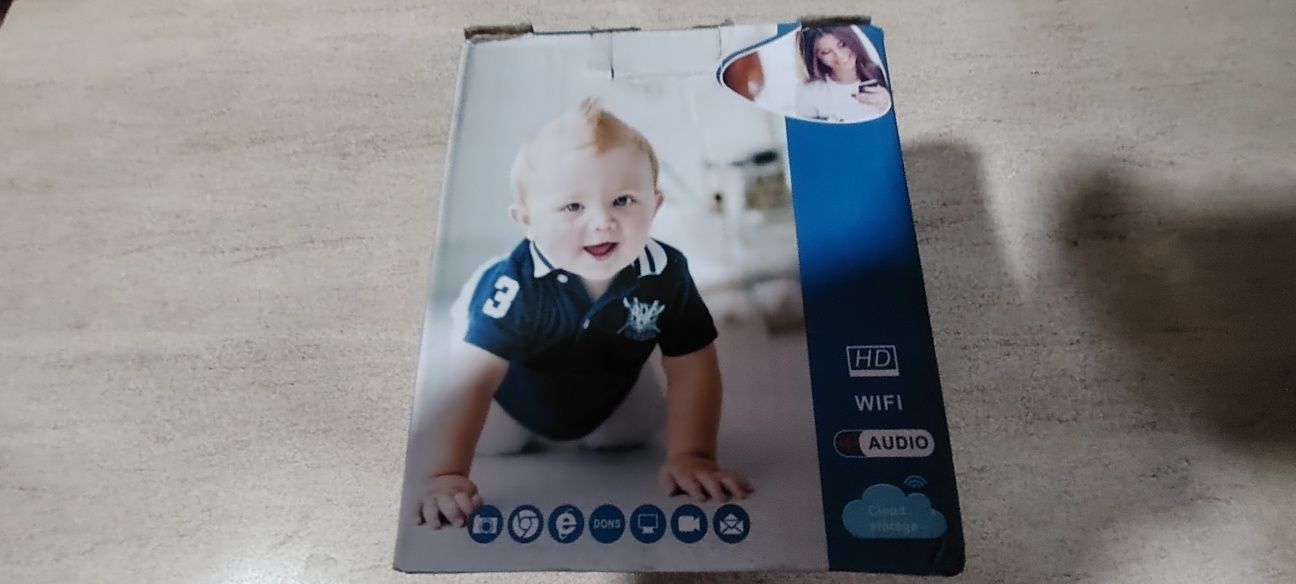 Camera de filmar. Com cartão de memória.