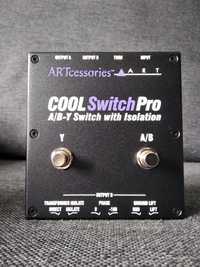 Cool Switch Pro ABY switcher izolowany