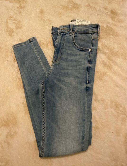 Calça skinny da Bershka | Apenas 5€