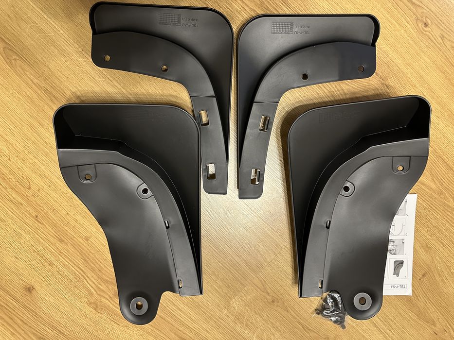 Бризговики Tesla Model Y