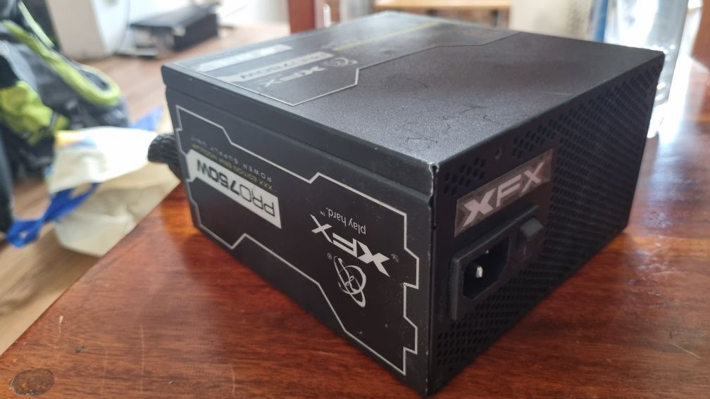 XFX zasilacz serwerowy dużej mocy pro series 750w