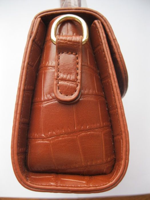 Женская сумка коричневая.