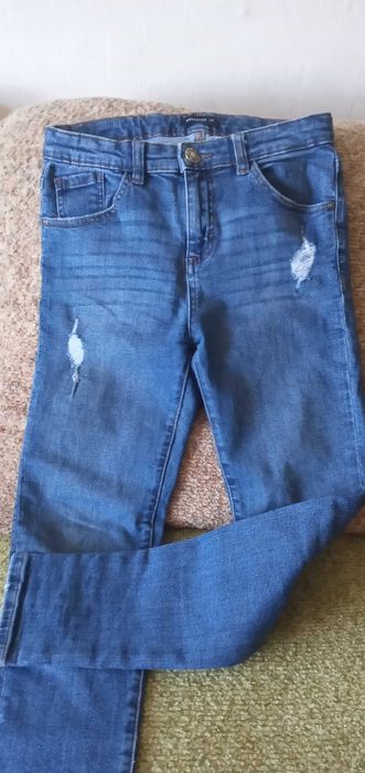 Легкие джинсы на девочку р-р 140-146