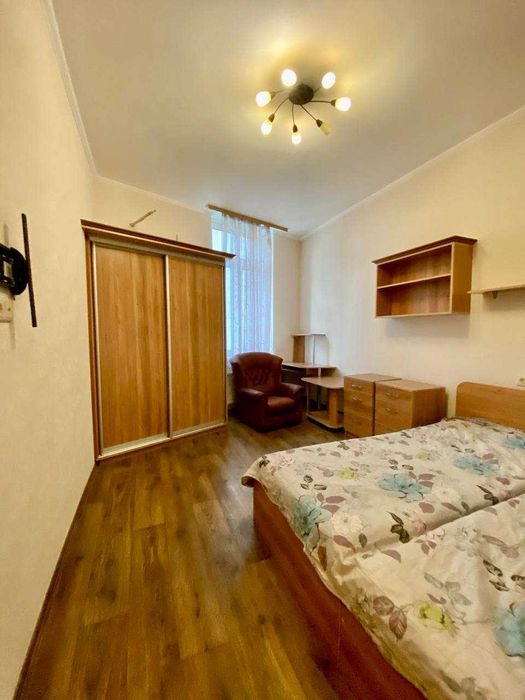 Лаврухіна 12, оренда 2-к квартири, Троєщина, ТРЦ Район!