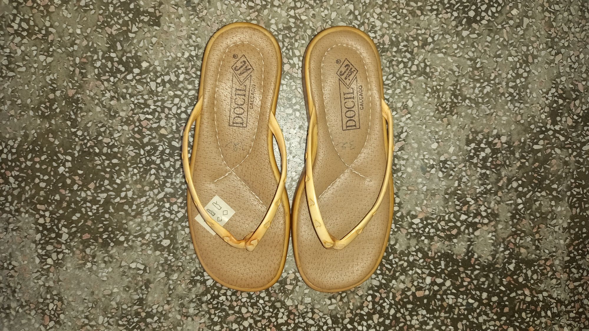 Chinelo para criança docil