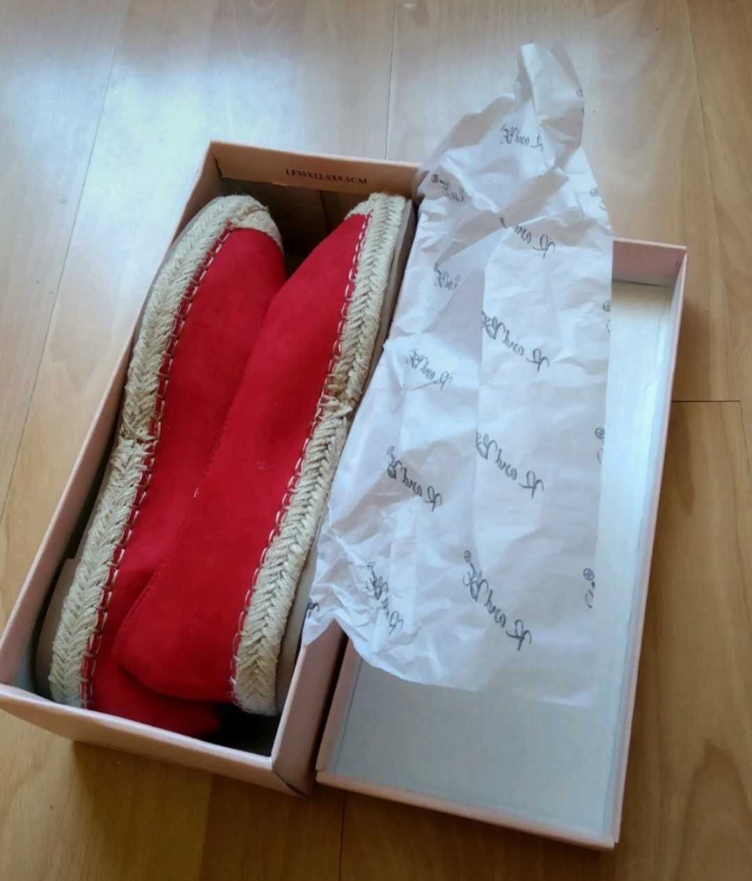 Espadryle nowe w pudełku