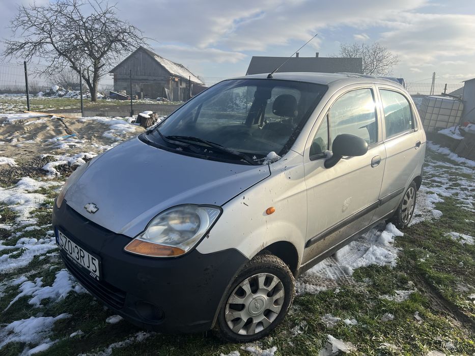 Chevrolet spark.