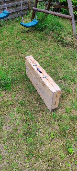 Plac zabaw dla dzieci drewniany że ślizgiem plus stolik składany