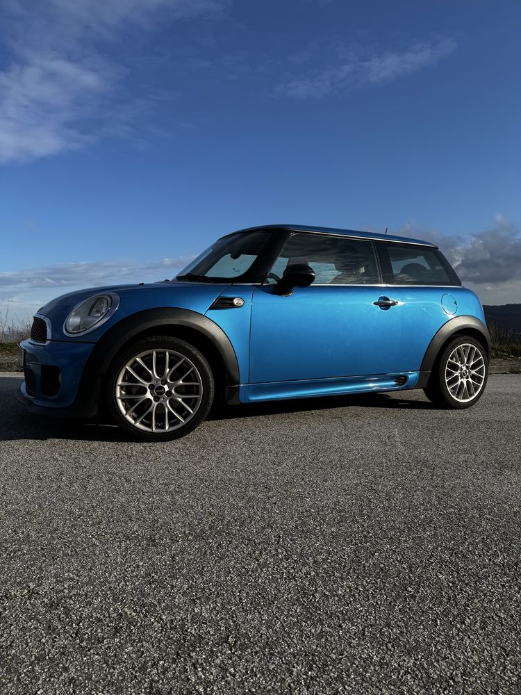 Mini Cooper 1600i Kit Cooper Works 2012 JCW
