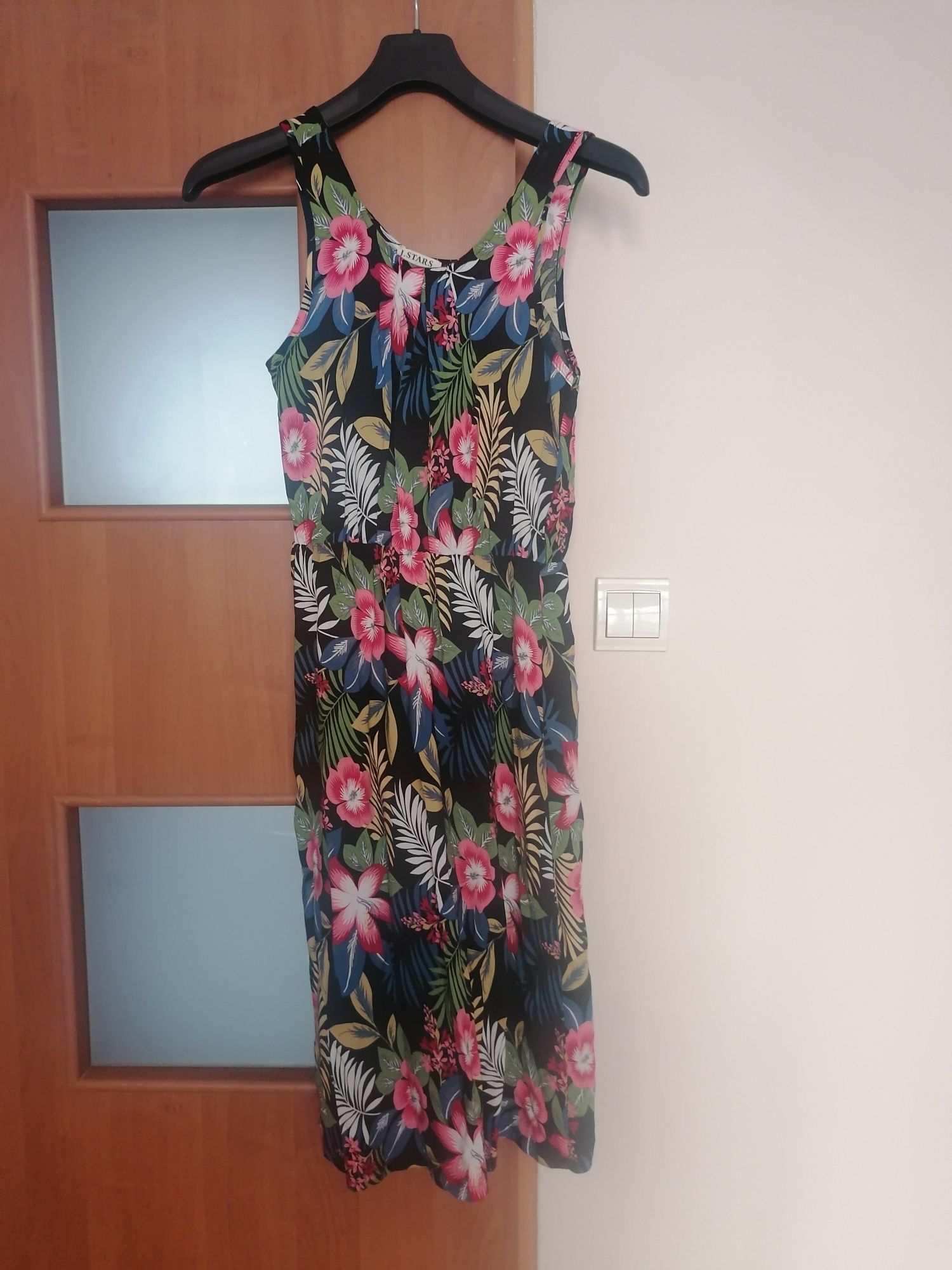 Suknia w kwiaty sukienka letnia s