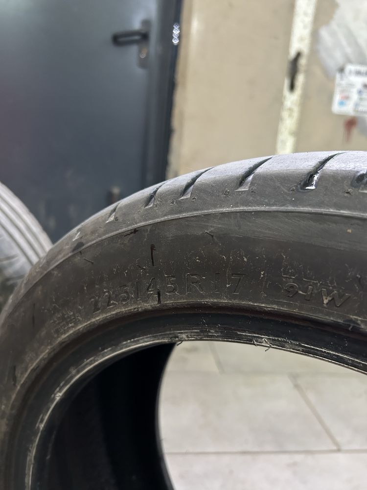 Opony letnie 225/45 R17 Dunlop