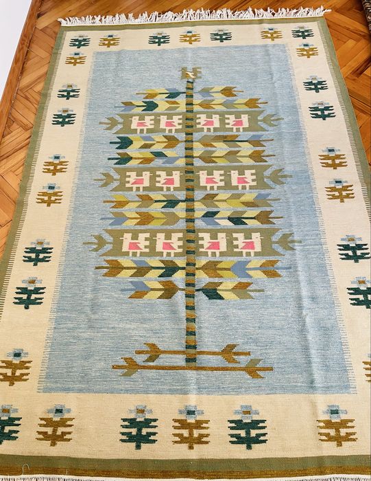 Скандинавський вовняний килим