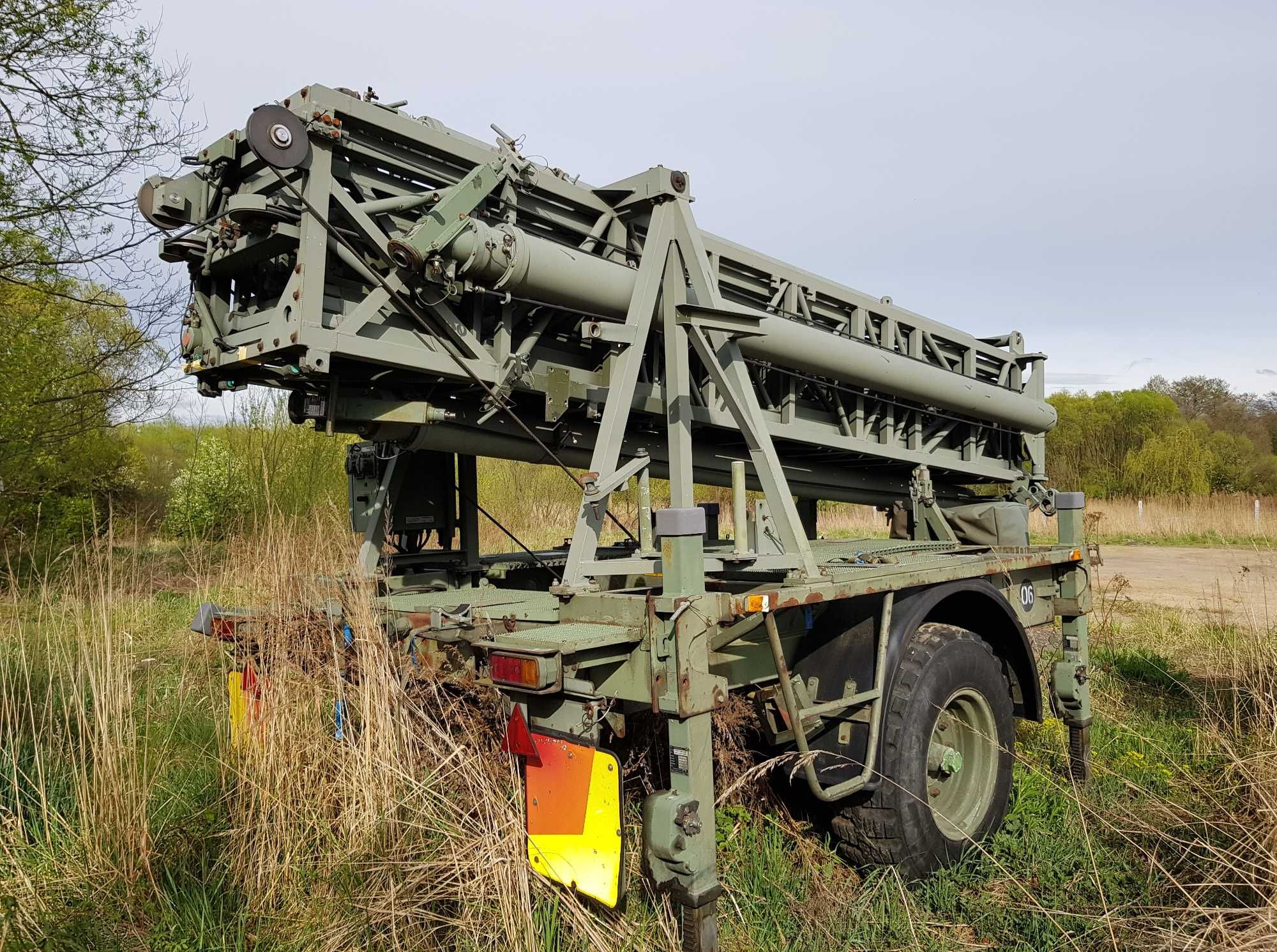 Militaria: Maszt 25m