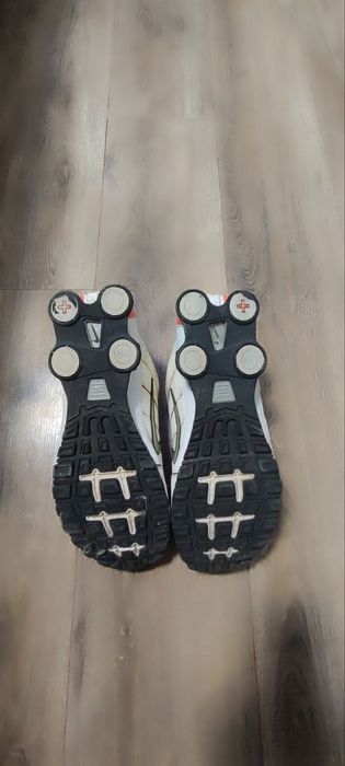 Кросівки Nike.     .