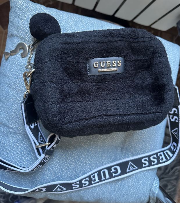 Оригінальна жіноча плюшева сумочка кросс бади Guess